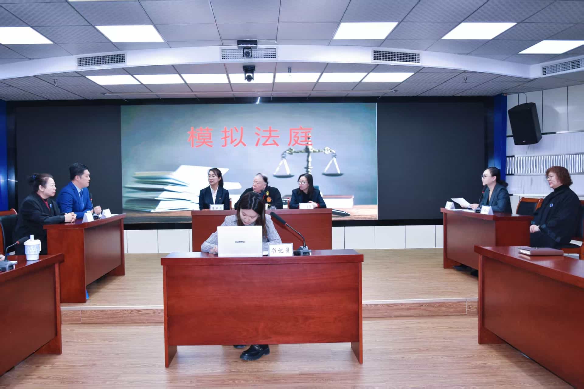 9ad6581d6fb90d0fe716e40242a130e7.jpg 9ad6581d6fb90d0fe716e40242a130e7.jpg